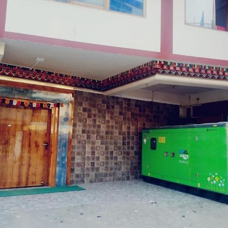 Hotel Diliphu Bomdila Exterior foto
